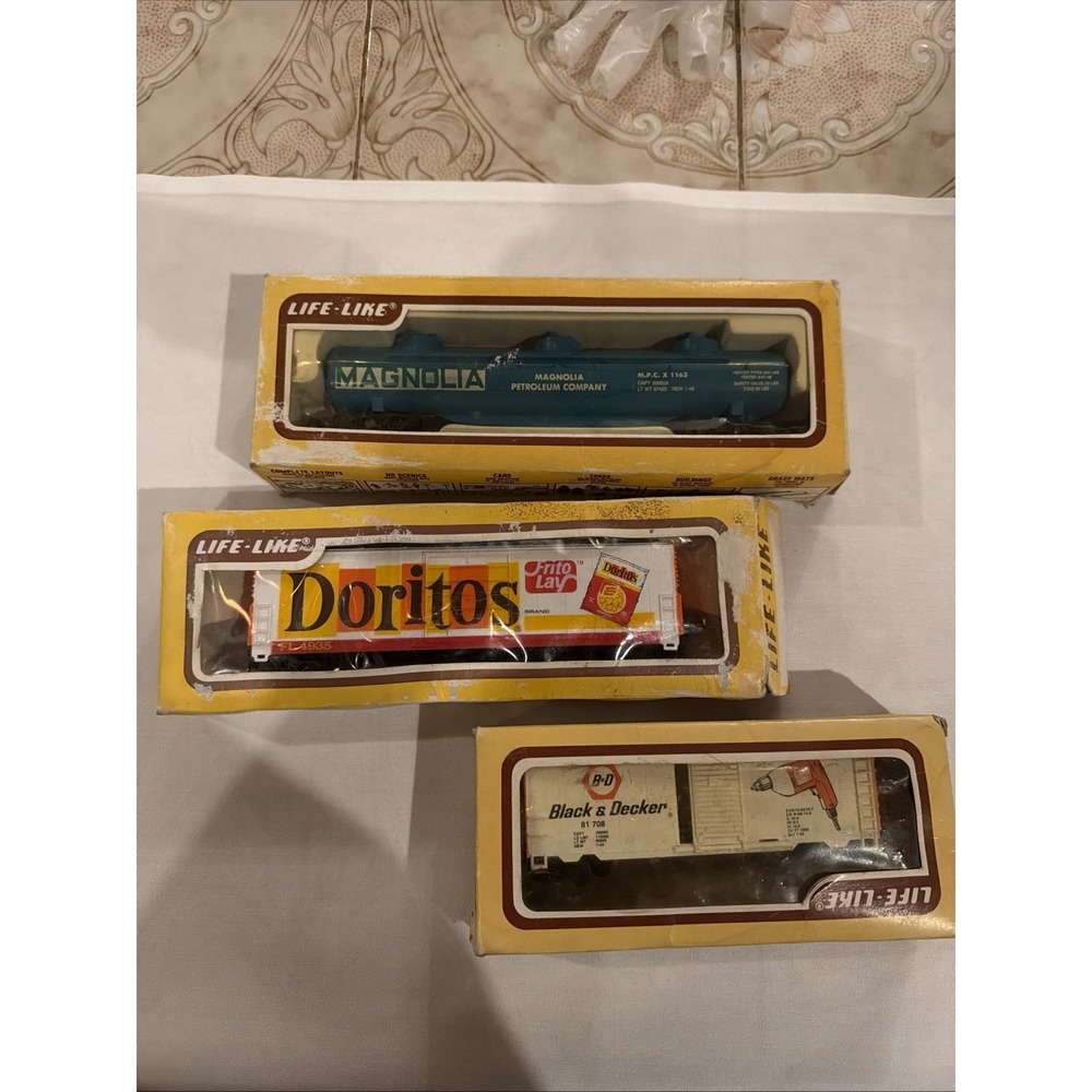Vintage Life-Like HO Scale Train Box Cars Lot of 3 Doritos - B&D - Magnolia